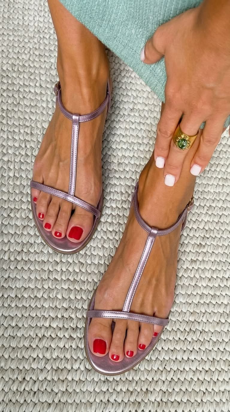 Sandalias planas doradas Bianca
